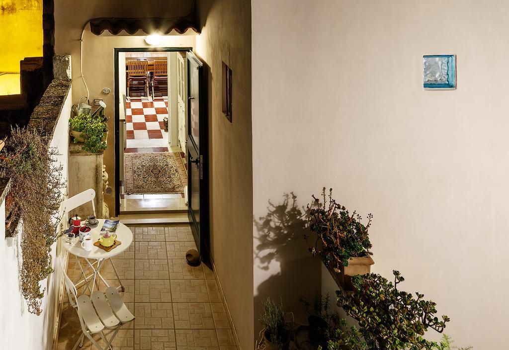 I Templari B&B Self-Contained Brindisi Kültér fotó